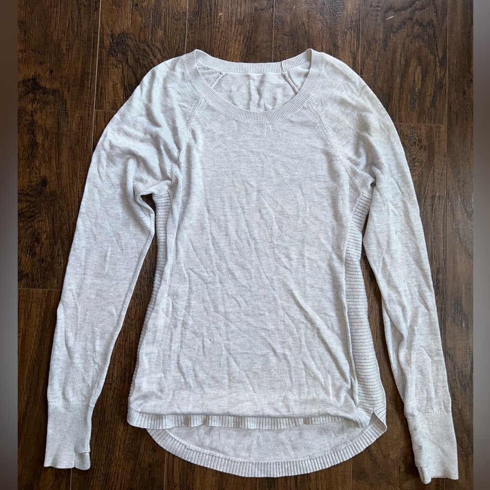 Lulu lemon sweater. Never worn